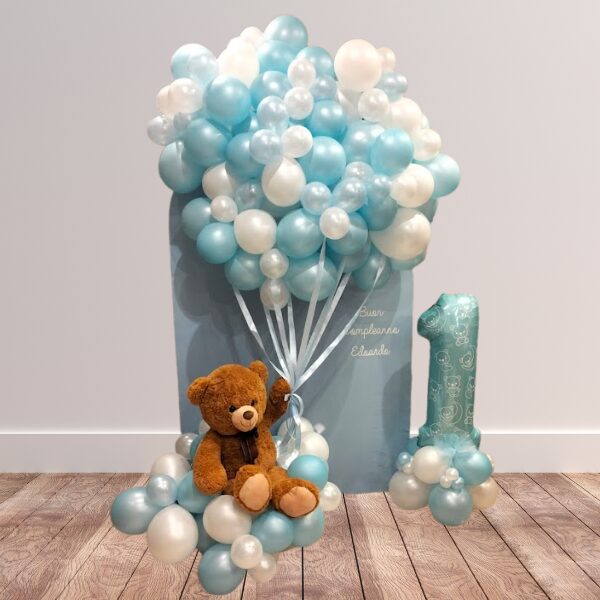 Composizione con pannello primo compleanno